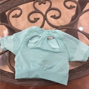 gym shark workout crop top